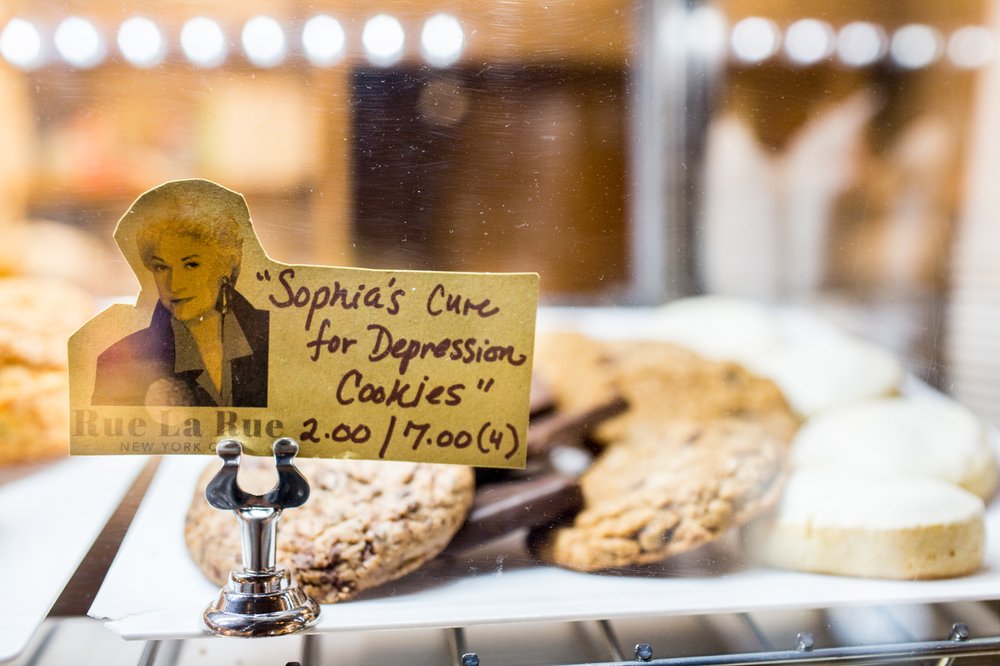 aab89bdc1020716goldengirlscafe-35-jpg.jpeg