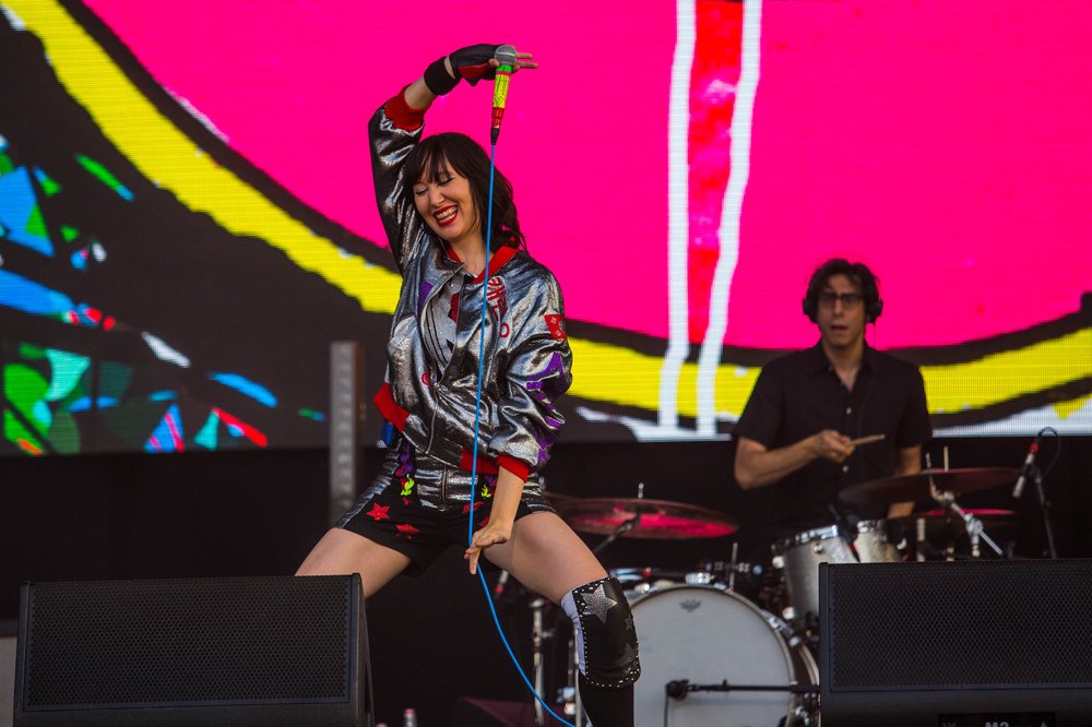 ad63c6a72govballfri-116-jpg.jpeg Yeah Yeah Yeahs<br/>