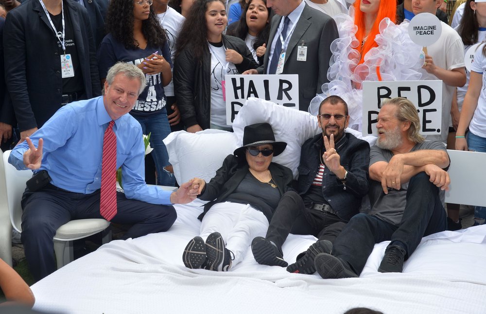b4134bcb6shutterstock_9881357n-jpg.jpeg Mayor Bill de Blasio, Yoko Ono, Ringo Starr and Jeff Bridges (MediaPunch/Shutterstock)
