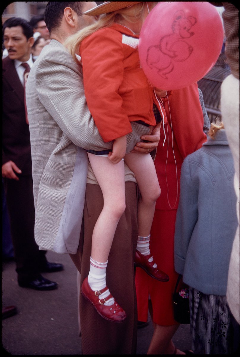 b5b6bc1e8untitled-new-york-1952-58-jpg.jpeg Garry Winogrand (American, 1928-1984). Untitled (New York), 1952-58. 35mm color slide. Collection of the Center for Creative Photography, The University of Arizona. The Estate of Garry Winogrand, courtesy Fraenkel Gallery, San Francisco<br/>
