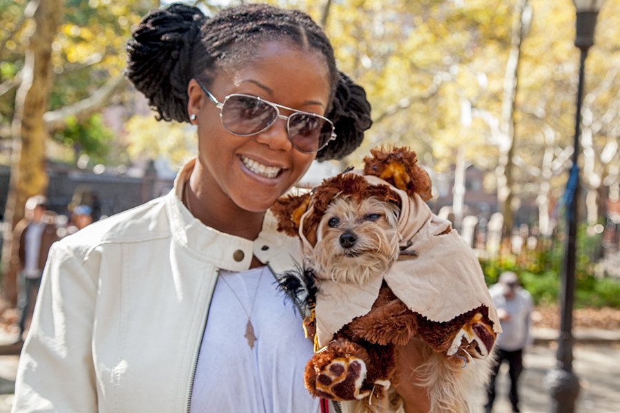 b66b5eb33.jpeg Ewok and Leia<br>