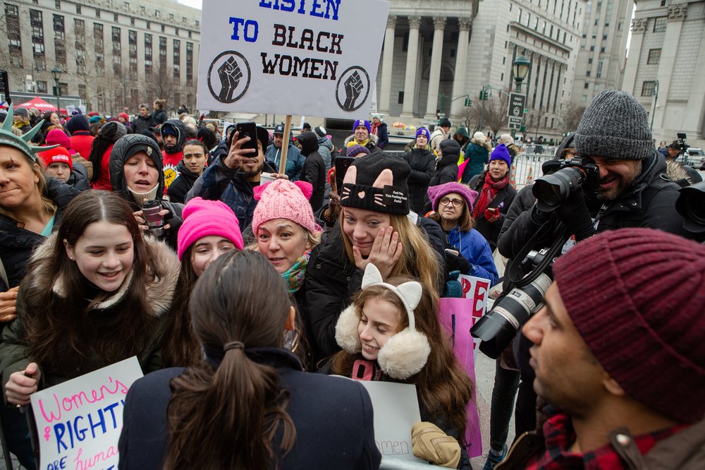 Rep. Ocasio-Cortez meets with people at the rally  (<a href="https://www.gretchenrobinette.com/">Gretchen Robinette</a> / Gothamist)