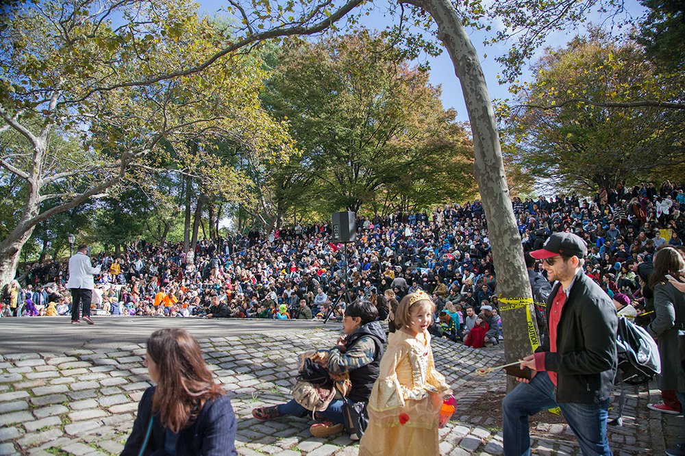 b7f6acfd79fbd040ee_mg_5953_huge_crowd-jpg-jpeg.jpeg