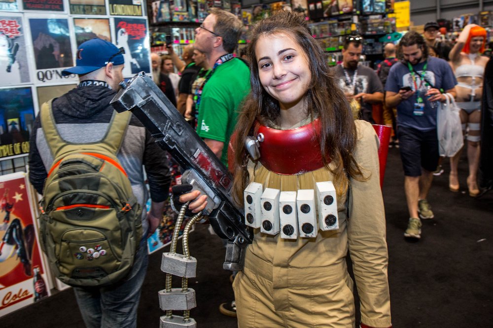 b7f6c4556comicon-98-jpg.jpeg