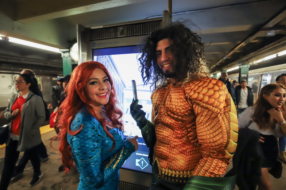 ba14331d3saimokhtari-9683-jpg.jpeg Aquaman and, I assume, Aquawoman (I know it is not this, but why not)
