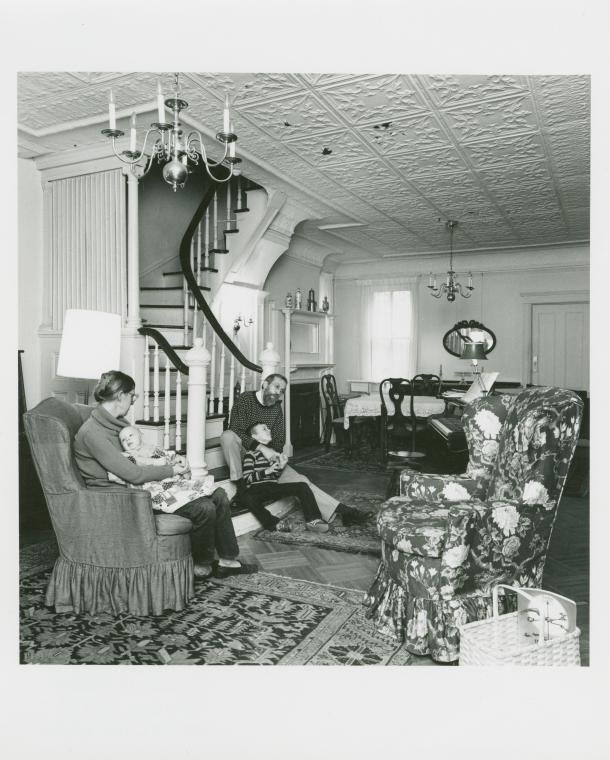 ba3b3b8ae.jpeg Jerry & Elisabeth Dickason. 119 Clarkson Ave., Flatbush, Brooklyn. November 4, 1978.