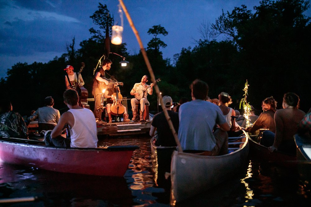 bafd5d543boatconcert-todseelie-8-jpg.jpeg