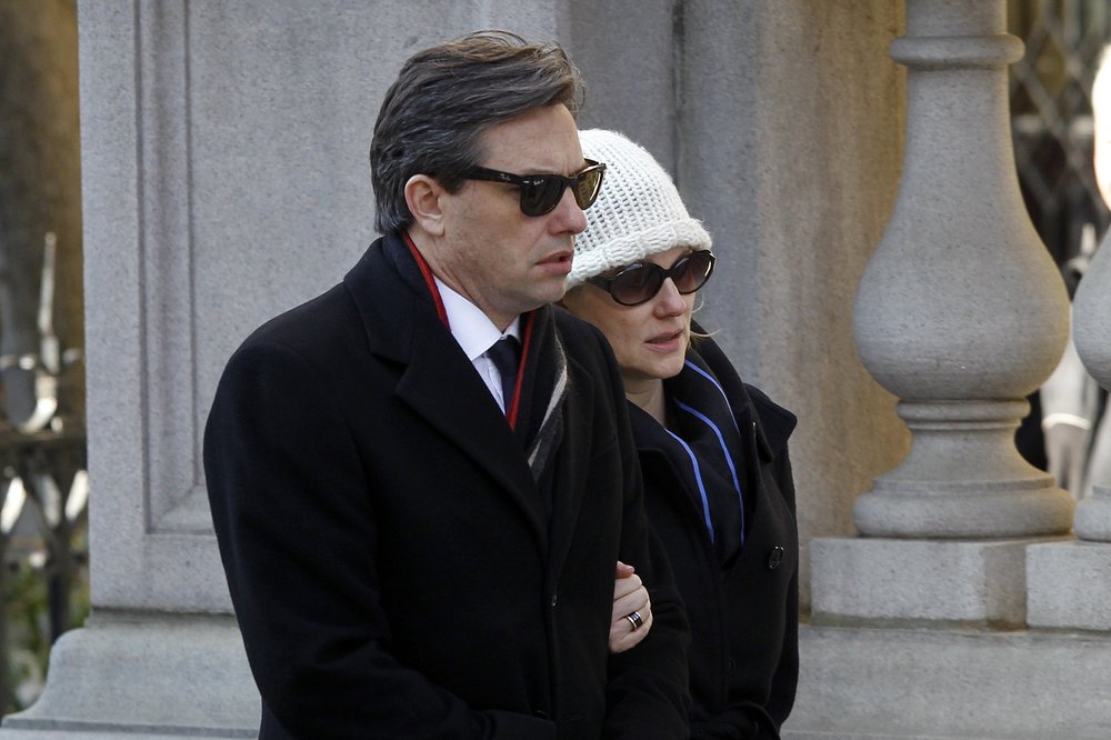 bc5e6620c.jpeg Laura Linney and Marc Schauer (AP)