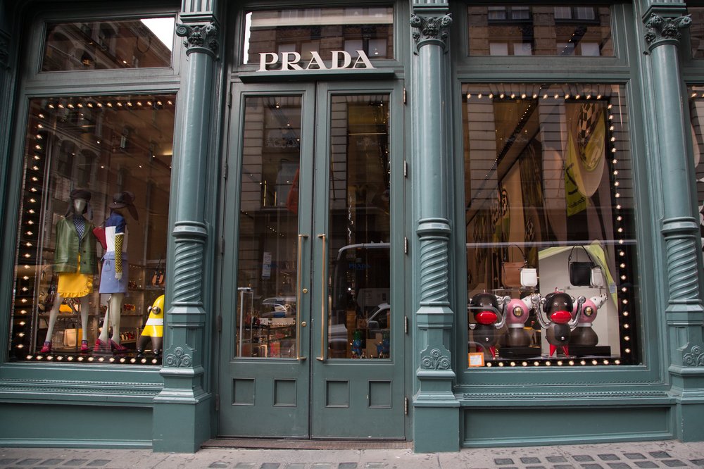 bffbaae18prada3-jpg.jpeg The store on Friday, December 14 (Jennifer Hsu / Gothamist)