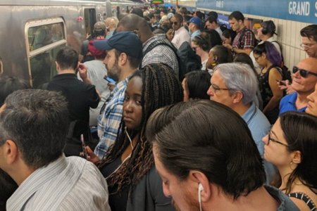 The platform at Grand Street this morning after a B train offloaded its customers