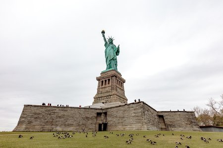 c02c6fd27statueofliberty-a-todseelie-4-jpg.jpeg