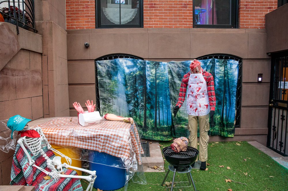 c143ef0dbcarrollgardenscobblehillhalloweendecorations-62-jpg.jpeg