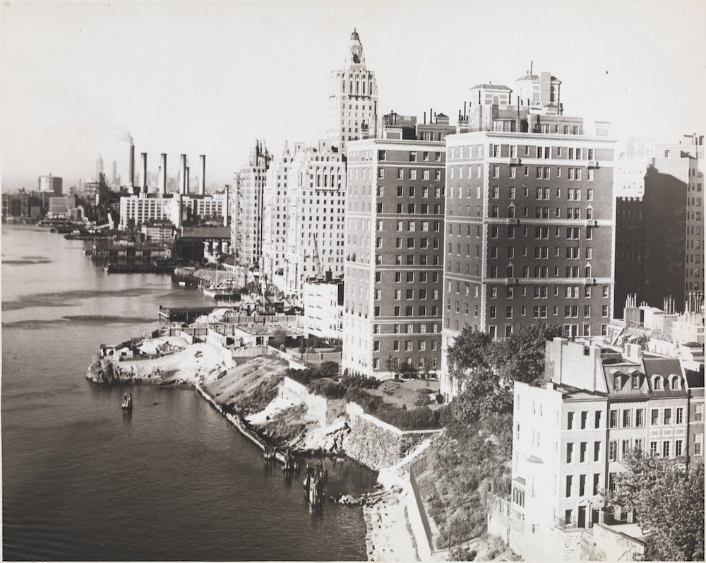 c1a9858e2rc60-jpg.jpeg East River looking south from the Queensboro Bridge, c. 1935. (Photo by Beecher Ogden. Museum of the City of New York, Photo Archives, X2010.11.11518)