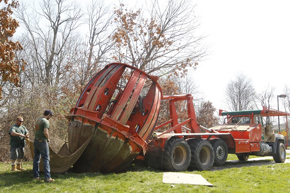 c1efb1425old-oak-replacement_chun-1-copy-jpg.jpeg A 20-foot tree, grown from an acorn of the 600-year-old white oak, was removed from the Union County College campus (NJ Advance Media via AP)