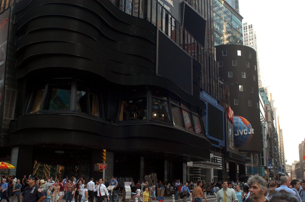 Crowds in Times Square (Shutterstock)