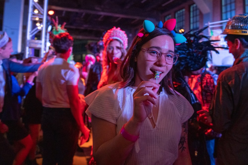 cc229a4f2a7r08774-jpg.jpeg The High Line Hat Party<br>(David "Dee" Delgado / Gothamist)
