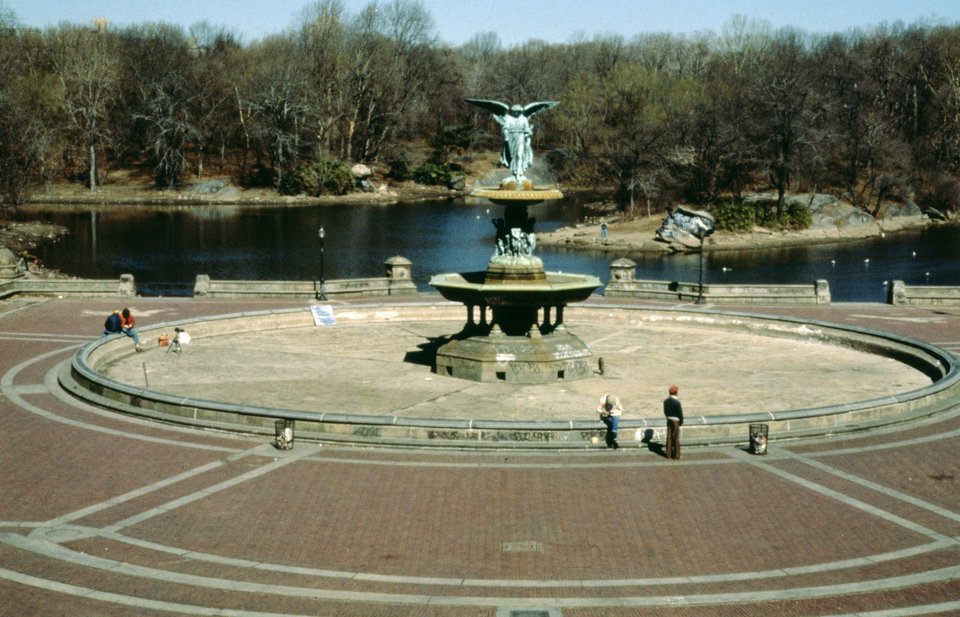 Bethesda Fountain, 1980s. (Courtesy of the Central Park Conservancy)