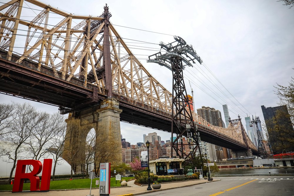coronaroosevelt-10.jpg the 59th st bridge