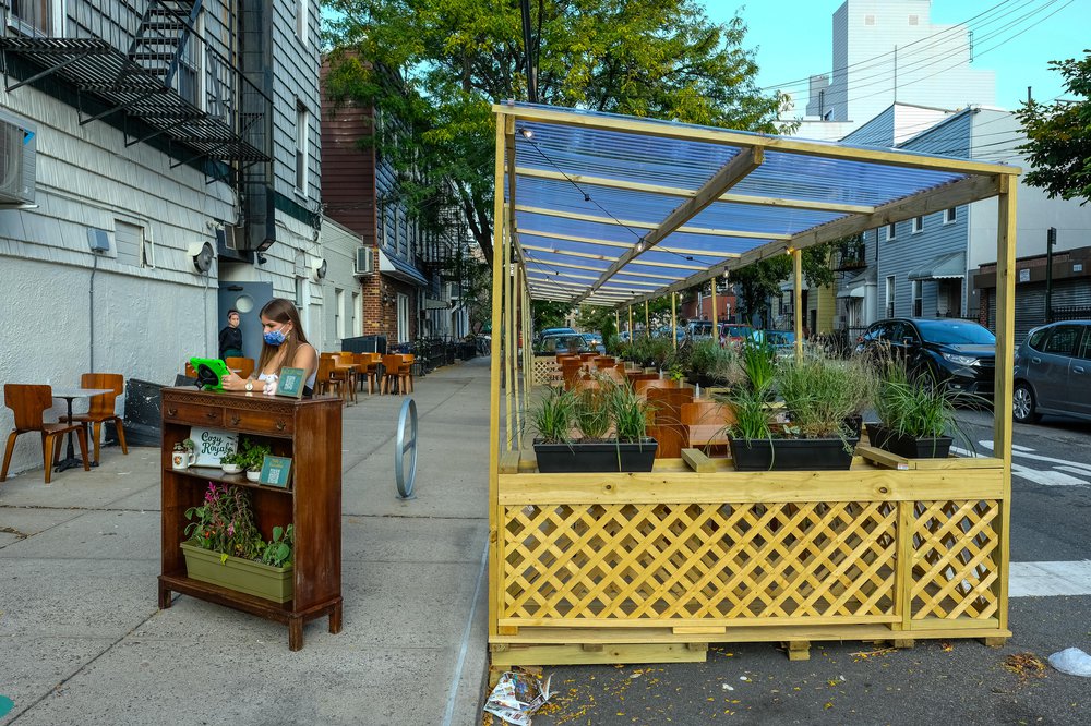 outdoor dining area