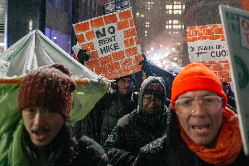 d00179e1a111618cuomohousingcrisismarchsnow-27-jpg.jpeg