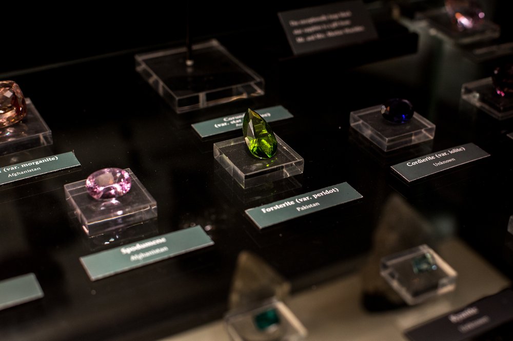 d0f193a0b102317amnhgemsminerals-jpg.jpeg