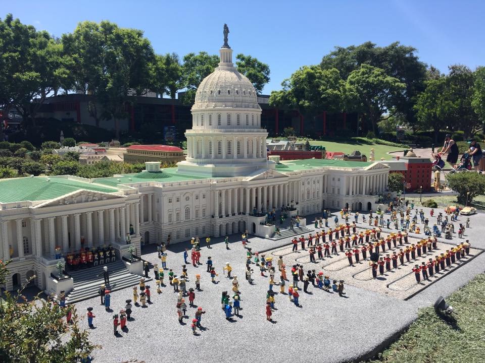 decb6d25019748525_10154919627641461_2671117162821192042_n-jpg.jpeg The White House at the Legoland in Carlsbad California<br>
