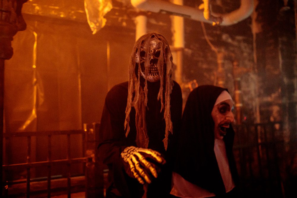 dfecf9651nypdhauntedhouse-todseelie-24-jpg.jpeg