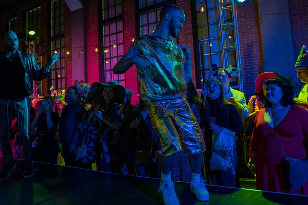 e620c04d8a7r08880-jpg.jpeg The High Line Hat Party<br>(David "Dee" Delgado / Gothamist)