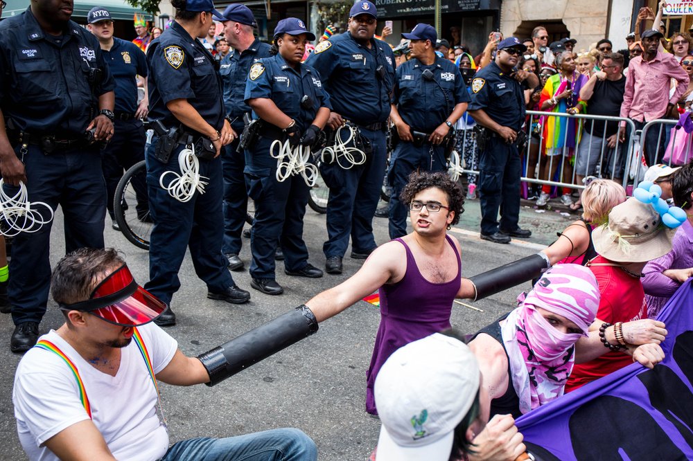 e6bc86a33pridearrests-12-jpg.jpeg