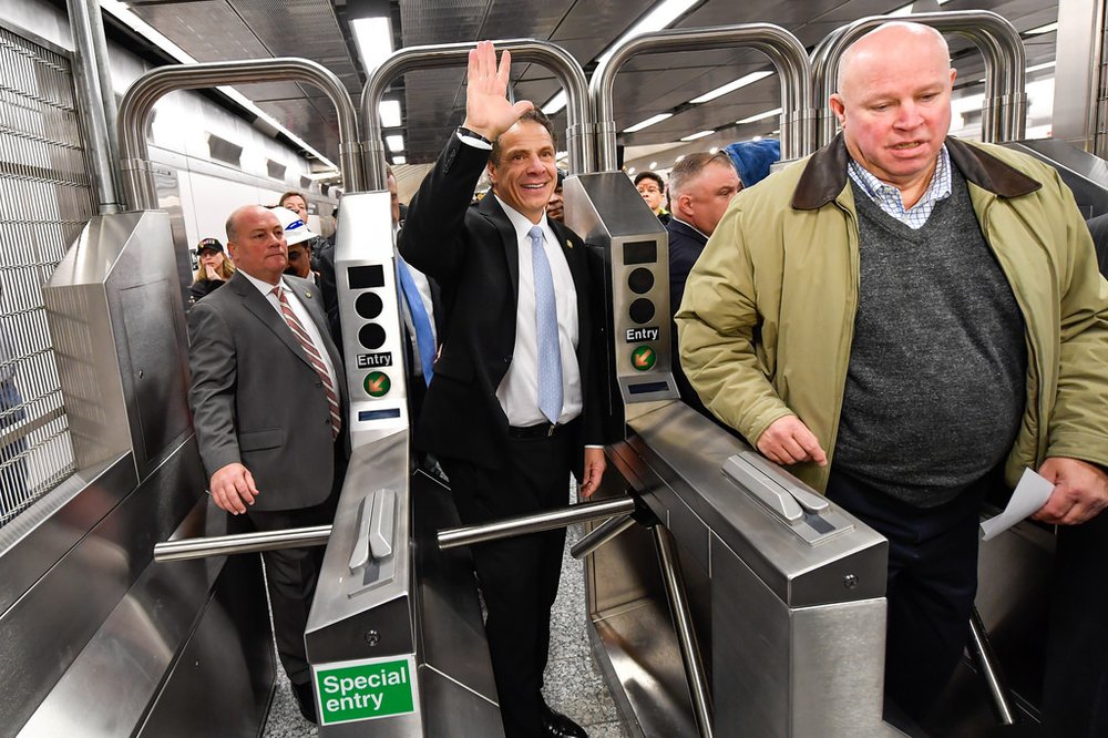 e9a1948db31884171732_7164c510cd_b-jpg.jpeg During the glory days of the Second Avenue Subway's opening<br>(Governor Cuomo's office)