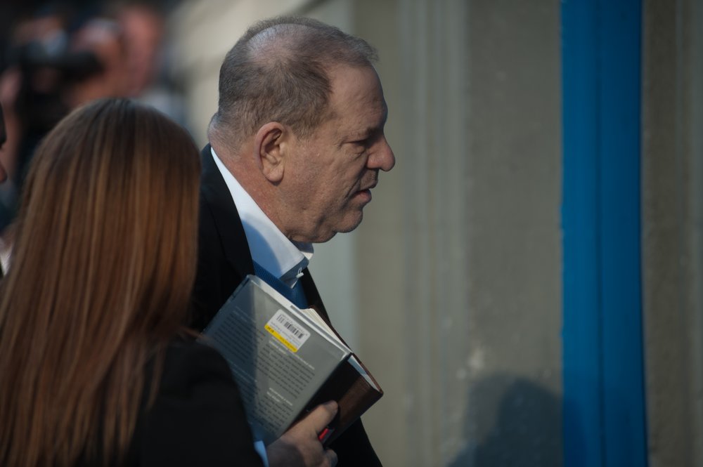 ea52e8cd0052518_harvey_weinstein_jbn-4-jpg.jpeg Harvey Weinstein heads to the First Precinct<br>