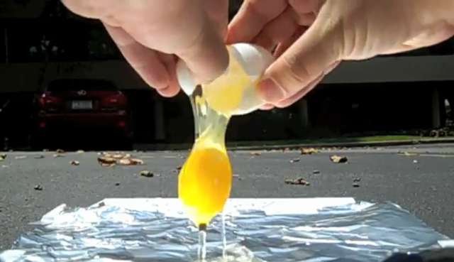 eggsidewalk0711.jpg