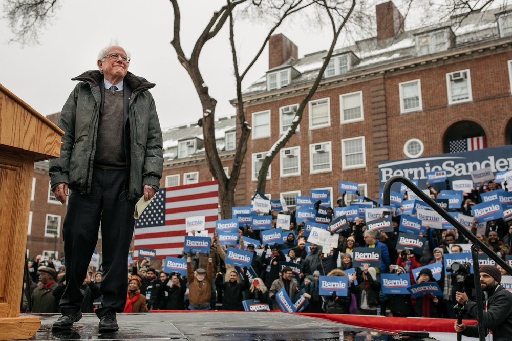 f3126a7f420190302berniesandersbrooklyncollege-10-jpg.jpeg (Scott Heins / Gothamist)