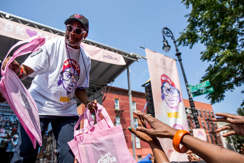 f737c6eb7spike-36-jpg.jpeg Spike Lee<br>