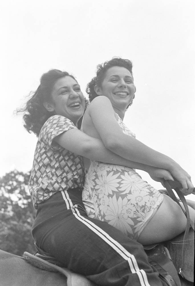 Hansel Mieth, photograph from "International Ladies' Garment Workers: How a Great Union Works Inside and Out," LIFE, August 1, 1938<br/>