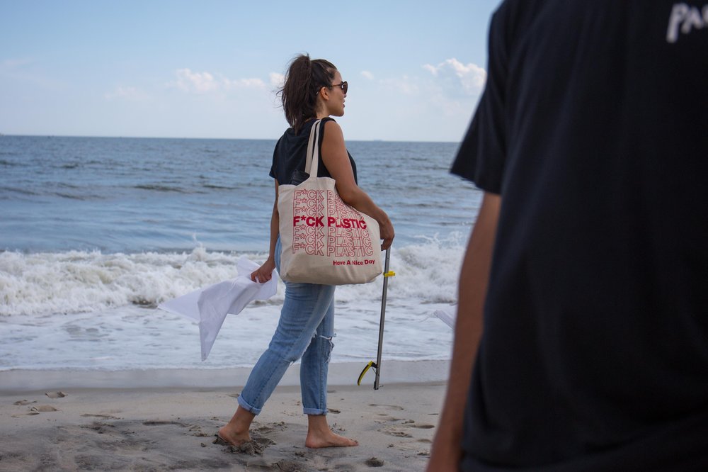 f8461cbd1parlay-30-jpg.jpeg Collecting trash at Rockaway Beach<br>