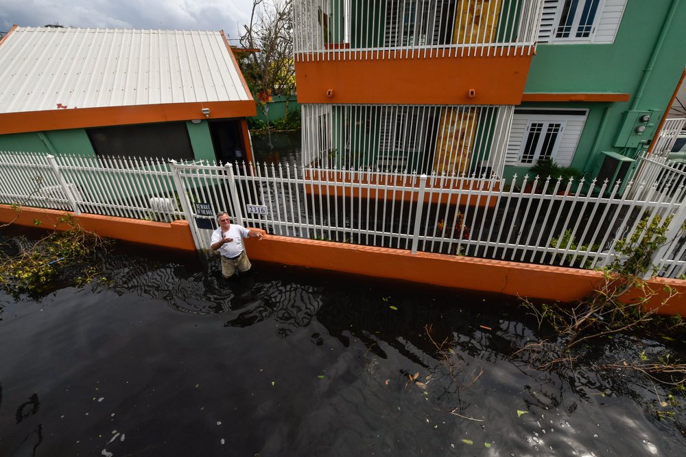 f9b4cf06fgovernor-arrives-in-puerto-rico-to-provide-emergency-goods-and-services-at-official-request-of-governor-ricardo-rossell_37221330502_o-jpg.jpeg
