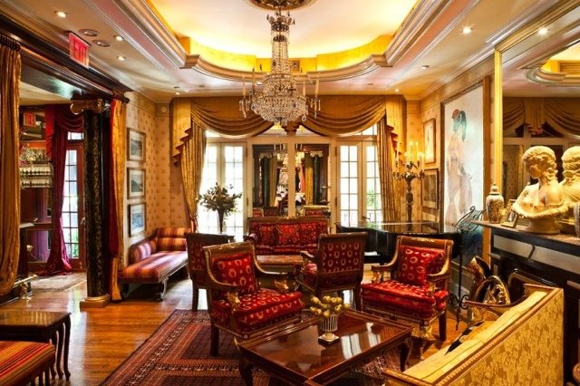firebird.jpeg The Firebird Russian Restaurant brings the grandiose feeling of an old St. Petersburg mansion to Times Square. Stop in and check out the three-story eatery adorned with antiques, old photographs, china, crystal, and much more. Stay for the delicious Chicken Kiev and Bananas Foster.