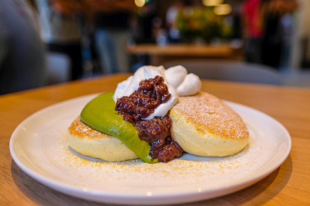 Matcha Flipper's Soufflé Pancakes with red bean ($19)