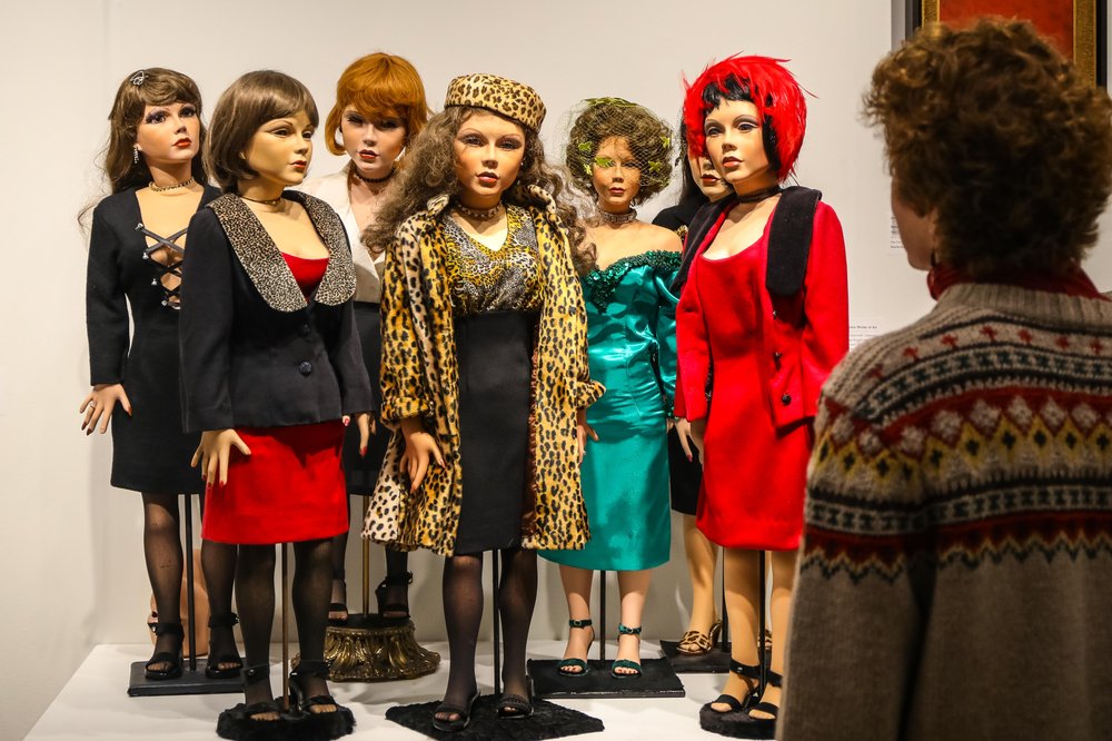 outsider-30.jpg a collection of dolls
