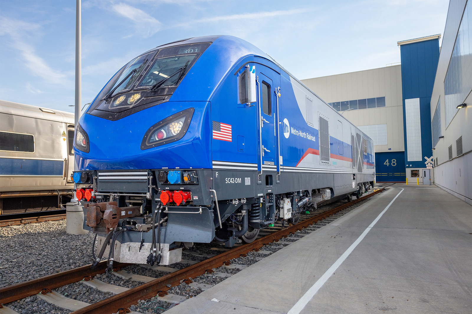 Battery- and electric-powered commuter trains to debut on Metro-North Railroad