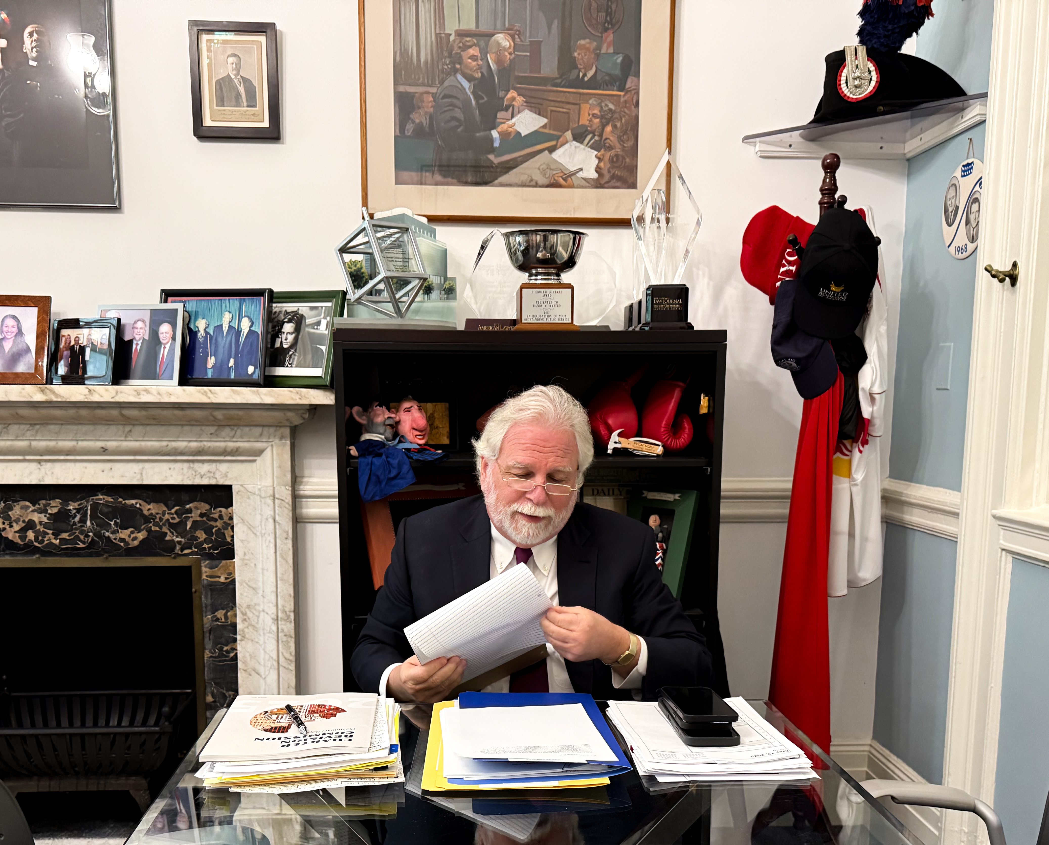 Eric Adams top deputy is running NYC without a computer and having a ball