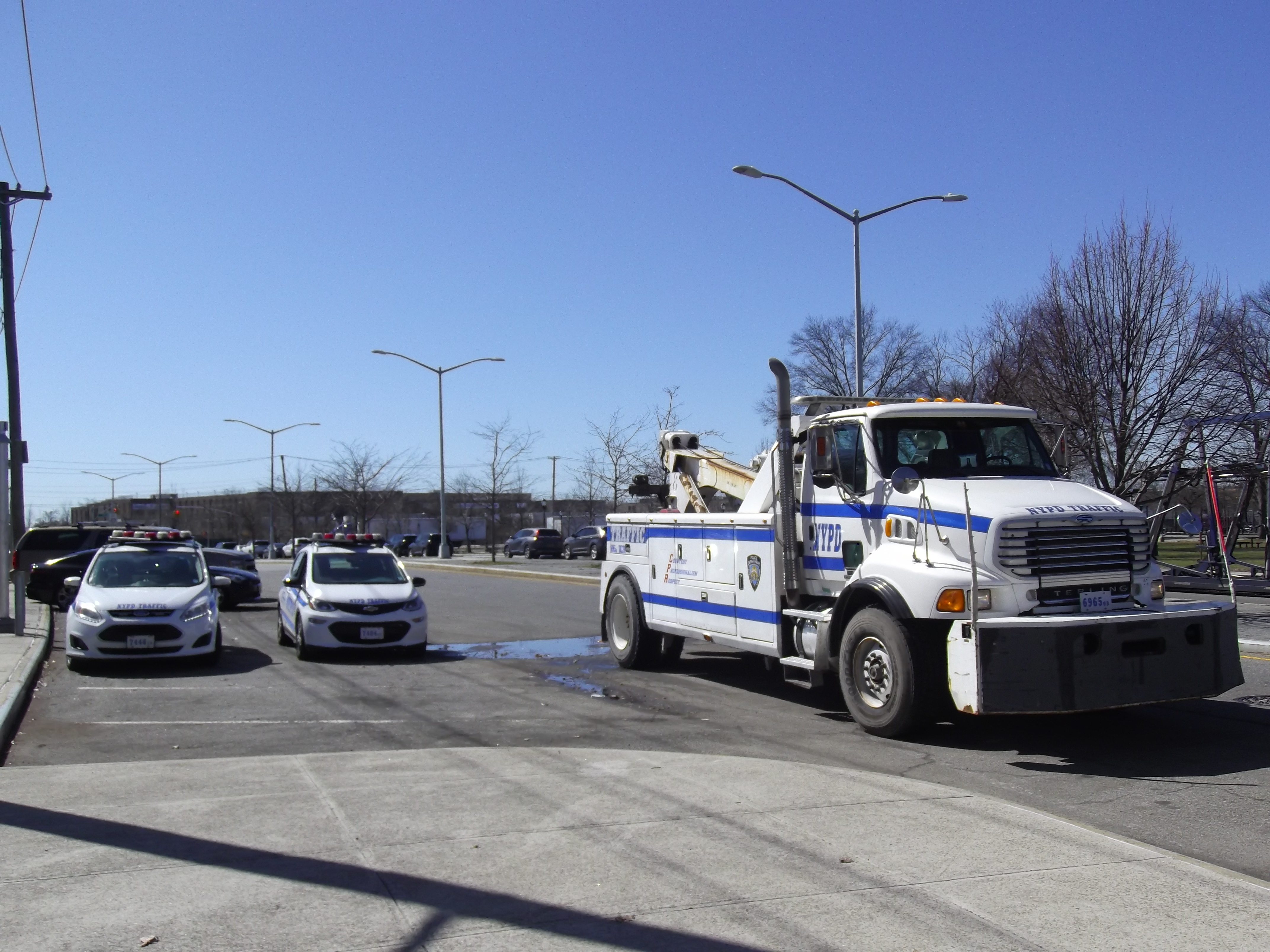 NYC tows illegally parked trucks in Southeast Queens after Gothamist report
