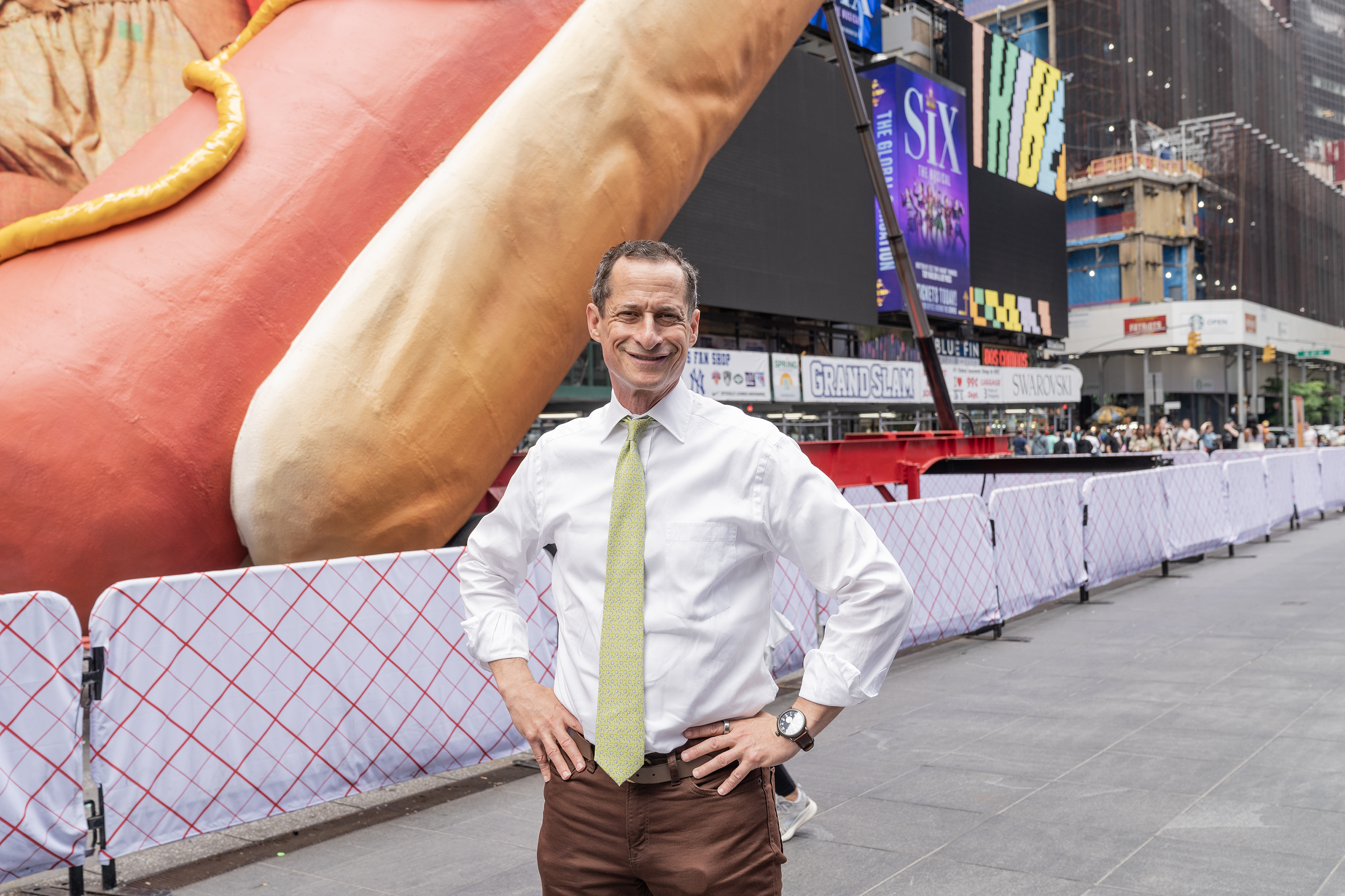 Brooklyn elections boss promotes fundraiser for Anthony Weiner in NYC Council race