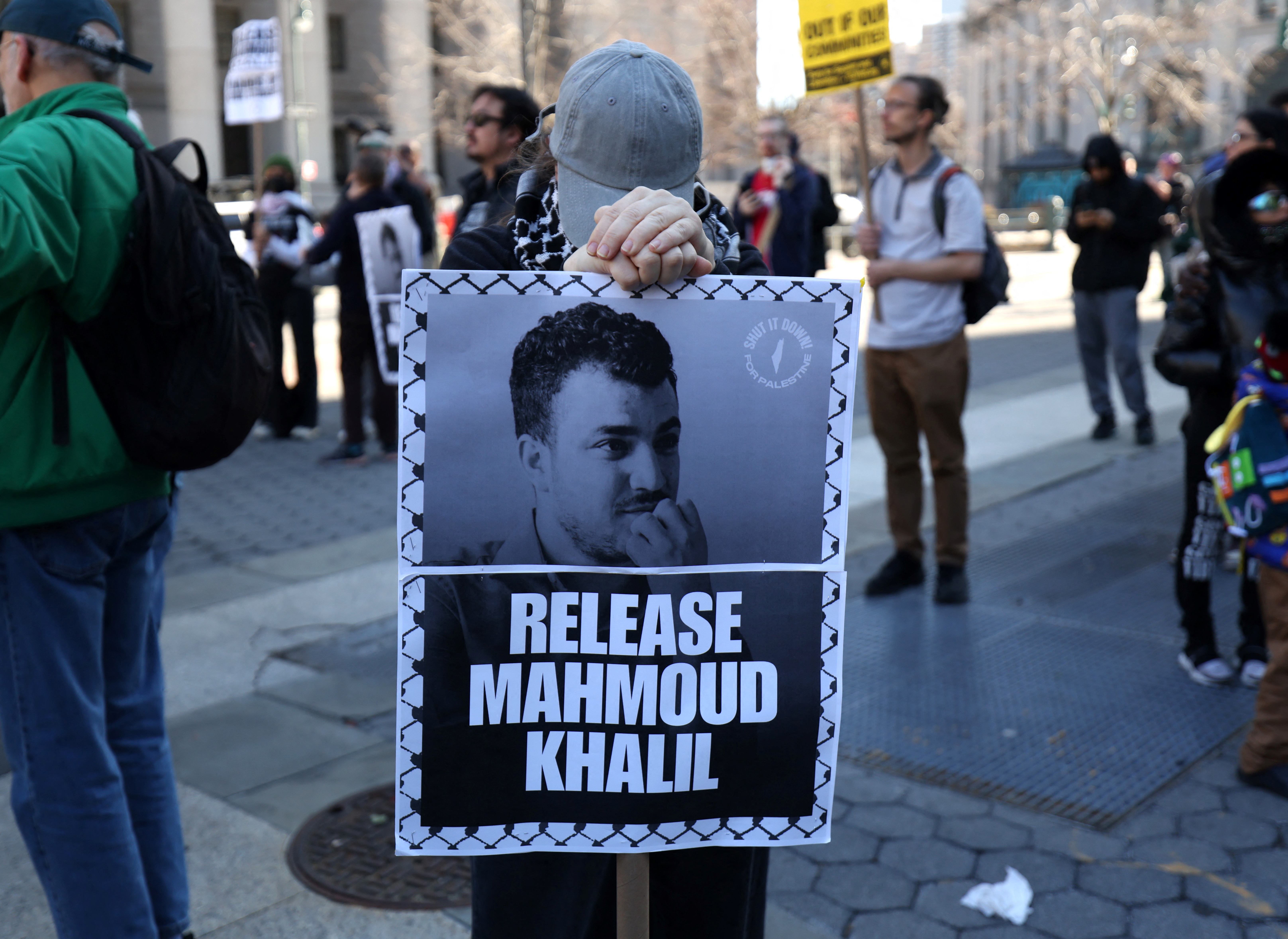 Lawyers for detained Columbia University protester expected to demand his release at NYC hearing