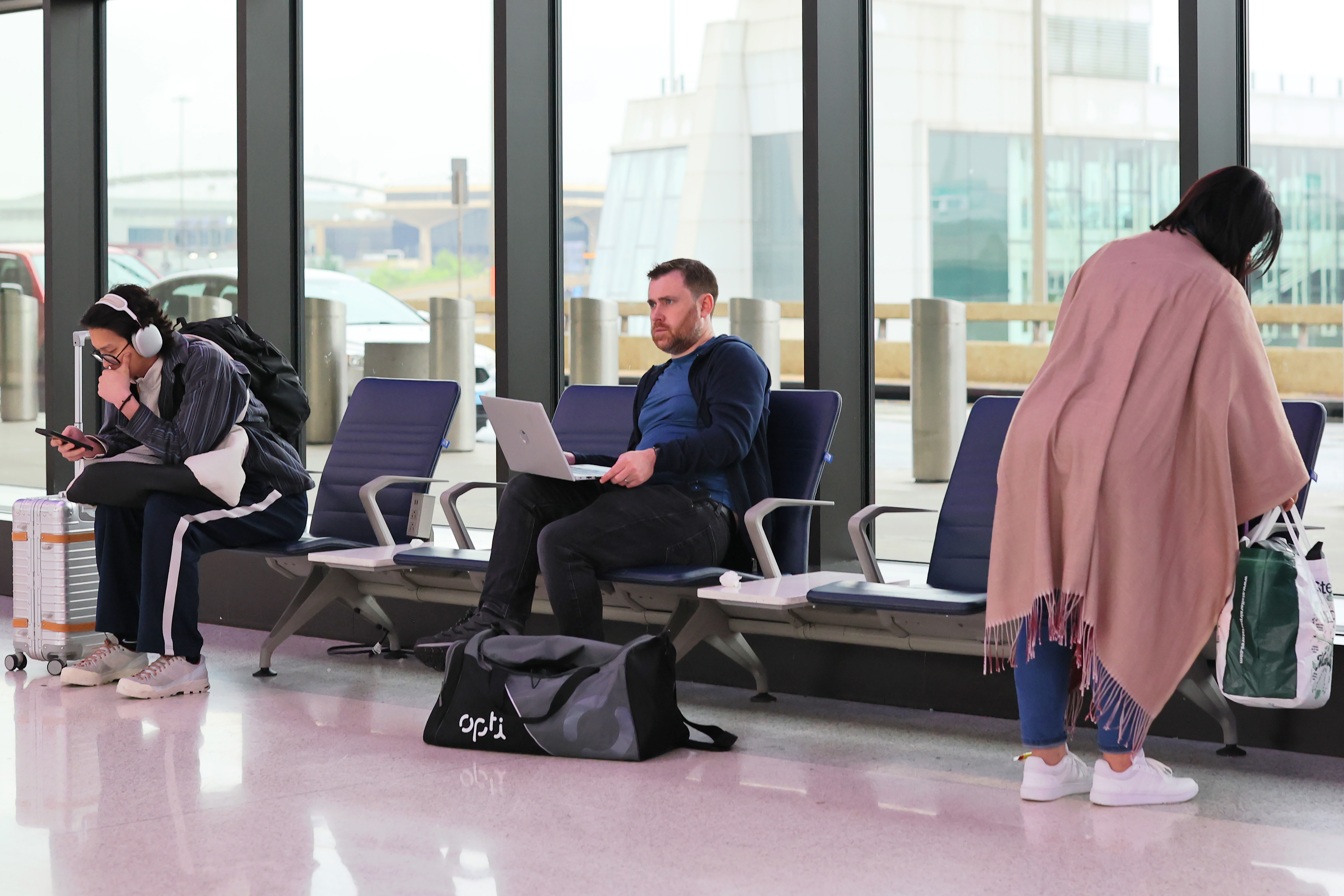 Feds say new cables should keep Newark Airports radar system from going offline again