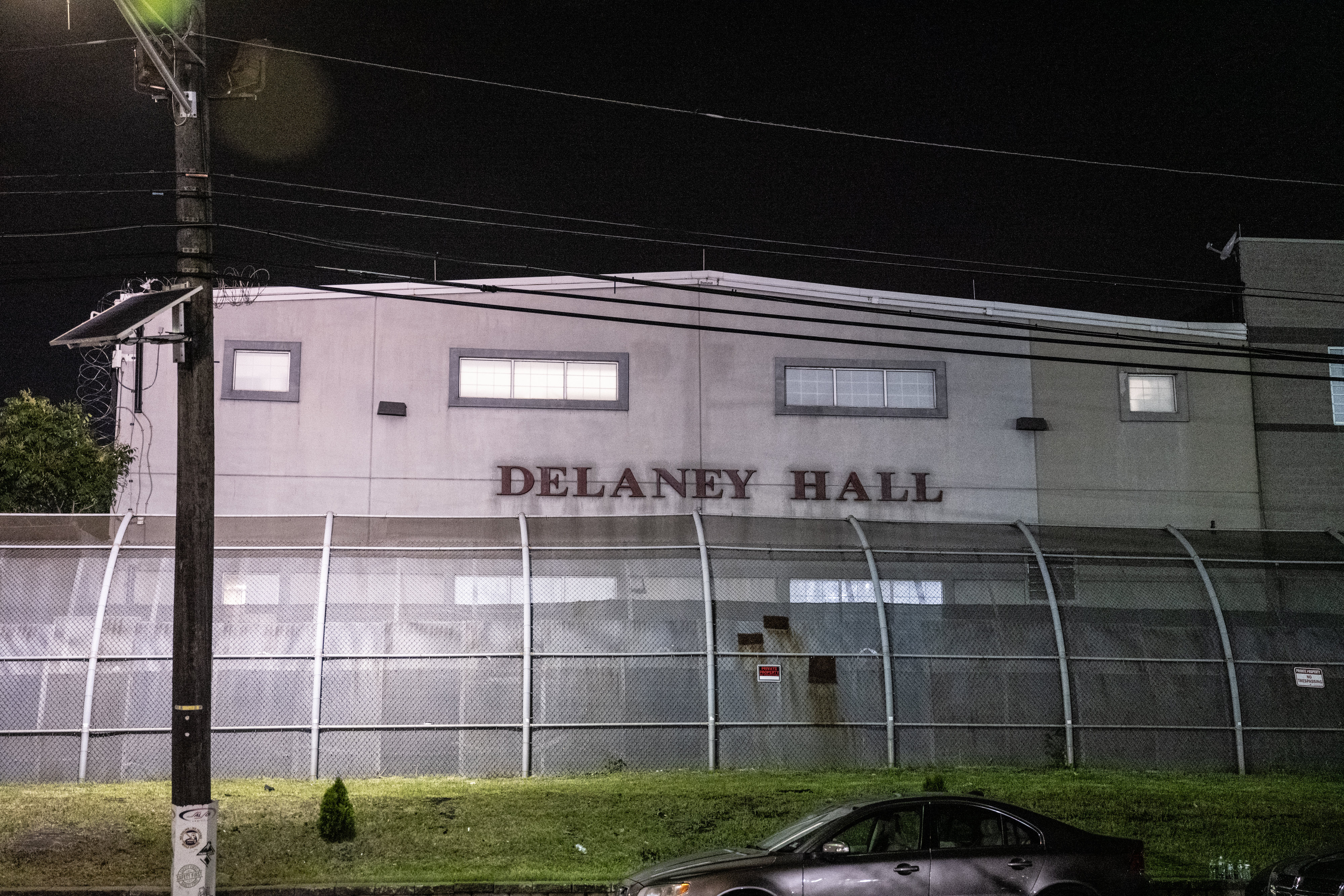 Feds arrest 2 men accused of escaping immigrant detention center in Newark